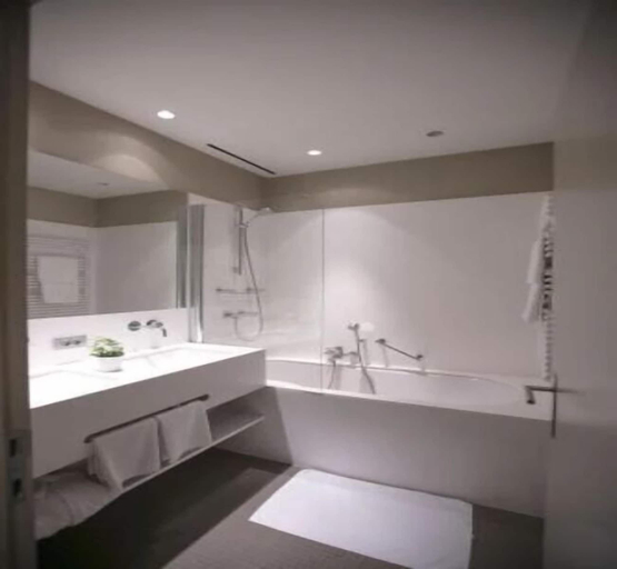 Bathroom 5, CHATEAU BEERSEL GF MASIO, Vlaams Brabant