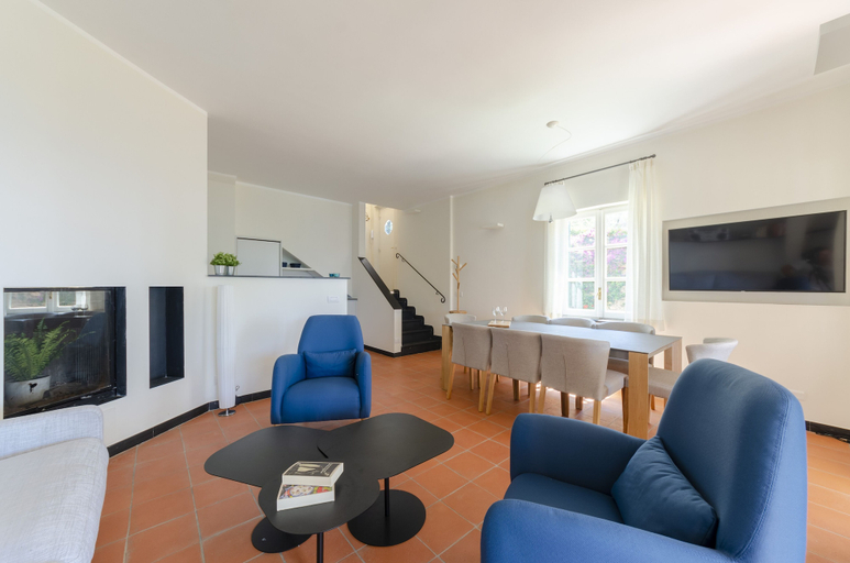 Living area 2, JOIVY Villa W/Superb View And Private Garden In Mulinetti, Genova