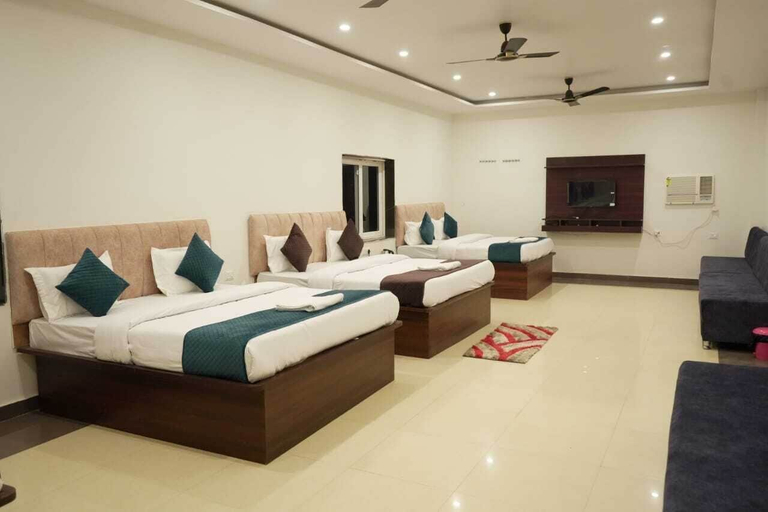 Bedroom 3, The Golden Palace, Varanasi