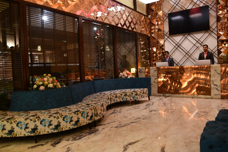 Public Area 3, Pristine Hotel, Varanasi