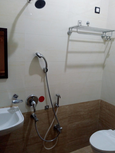 Bathroom 4, Hotel Lovely Nest, Coimbatore