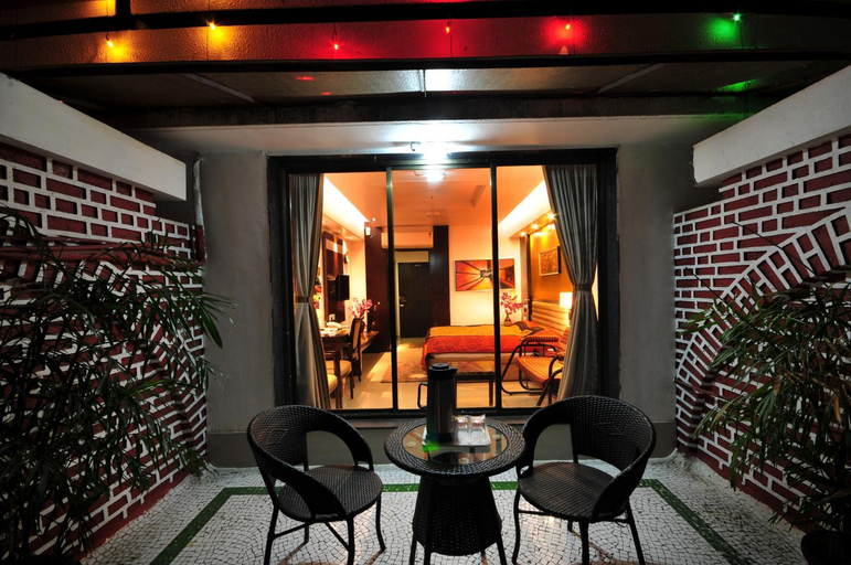 Others 4, Hotel Surabhi Regency, Anand
