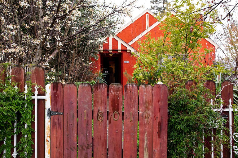 Others 3, Beautiful, Historic Family Home near Lake Merritt, Alameda