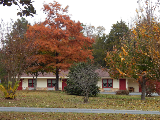Others 3, Valley Inn - Hamilton Ga, Harris