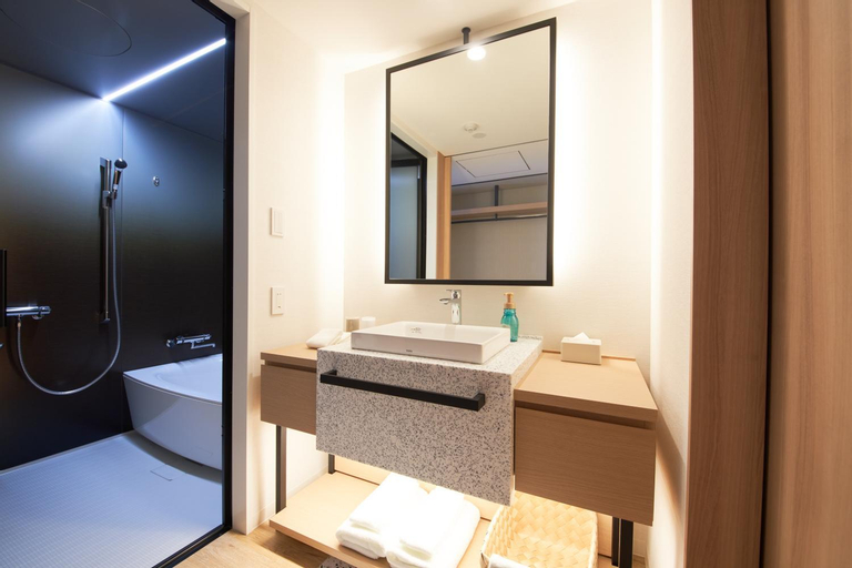 Bathroom 11