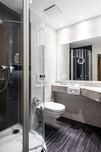Bathroom 5