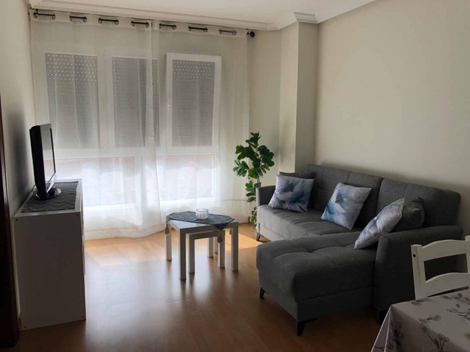 Shared lounge/TV area 2, Apartamentos Schultz, Asturias