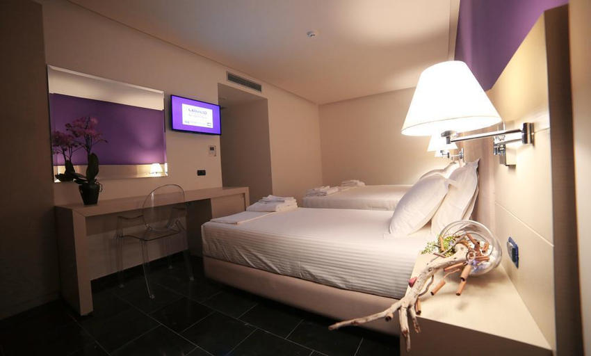 Bedroom 2, Hotel Palace, Vlorës