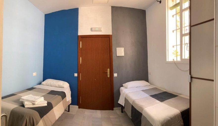 Others 5, Hostal Baobab, Cádiz