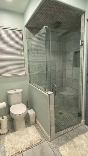 Bathroom 3, Beautiful peaceful desirable home in Madera Rancho, Madera