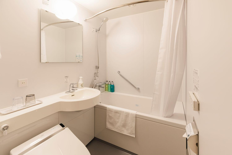 Bathroom 4