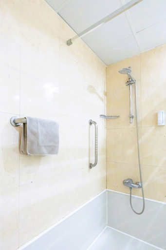 Bathroom 4, Palacios, La Rioja