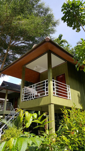 Exterior 1