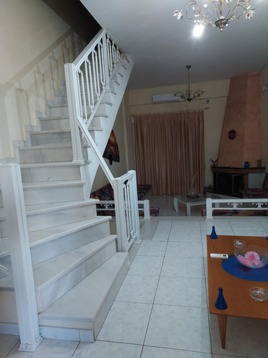 Others 5, Villa Sophia, Peloponnese