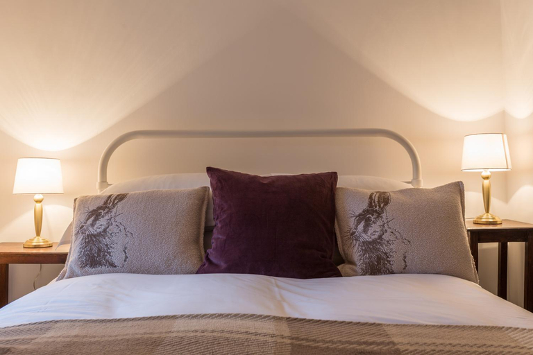 Bedroom 2, The White House at The Tinners Arms, Cornwall