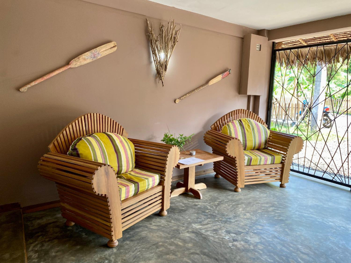 Public Area 4, La perle rare de Nosy be, Diana