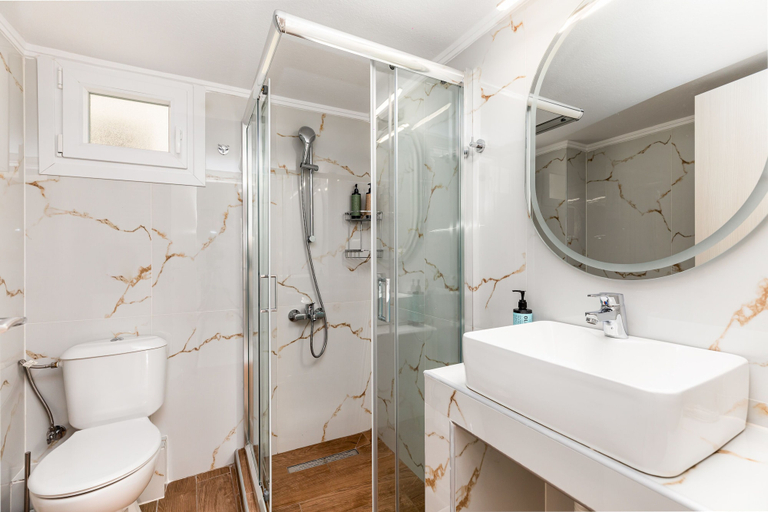 Bathroom 3, Sunflower by halu! Apartments, Central Macedonia