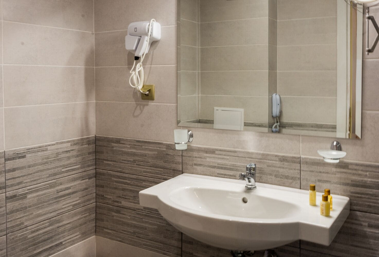 Bathroom 4, Vemara City Apart Hotel, Varna