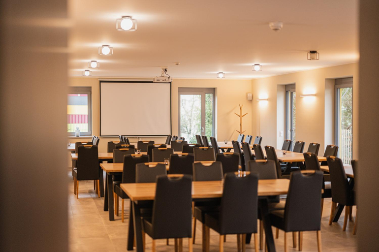 Others 4, ELLY Hostel, Mittelsachsen