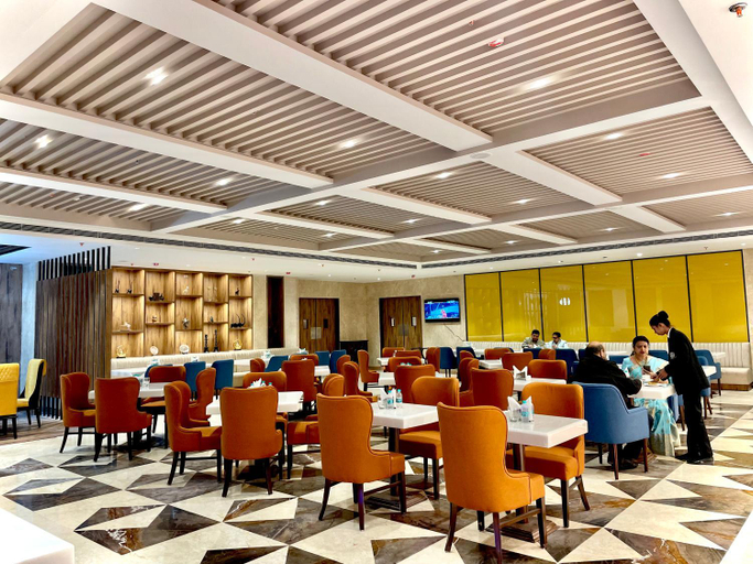 Food & Drinks 5, The Mars Resort, Meerut