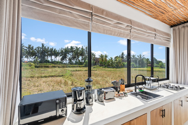 Dining Room 19