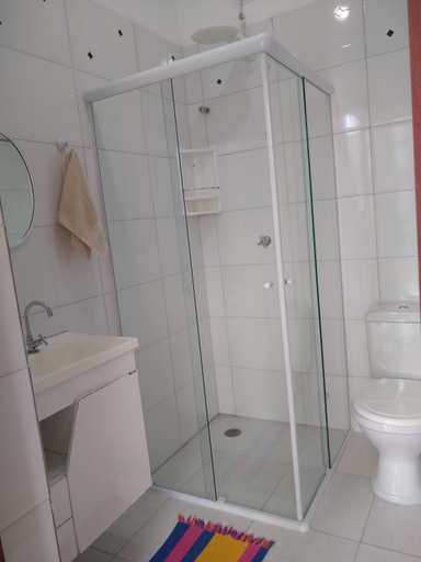 Bathroom 3, La Casa Rozada Prumirim, Ubatuba