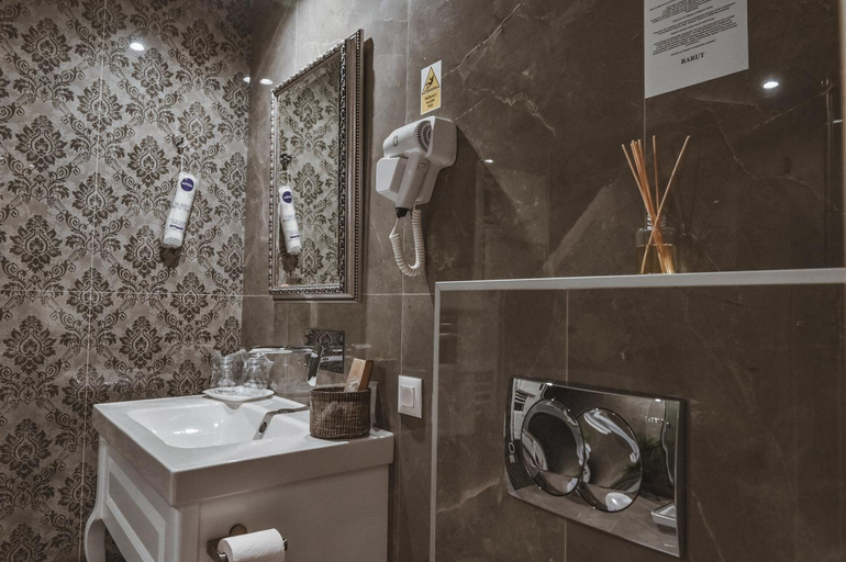 Bathroom 4, Garni Hotel Astral Park, Ruma
