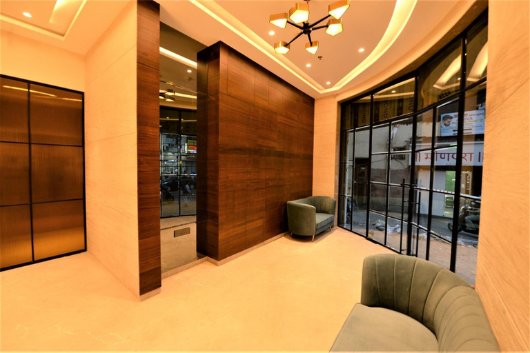 Others 4, hotel Anupam Residency, Mumbai City