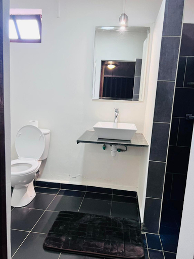 Bathroom, Bed&Breakfast VANILLA, Vakinankaratra
