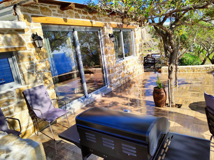 Garden, Vila Apostolis, Crete