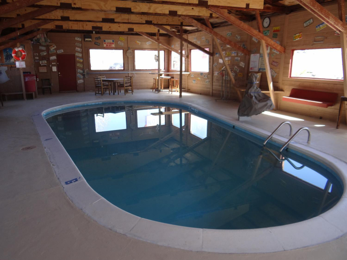Sport & Beauty, The Canyon Motel & RV Park, Coconino