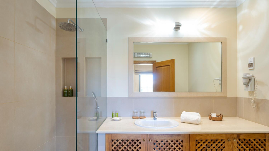 Bathroom 4, Martinhal Quinta  Do Lago Family Resort, Loulé