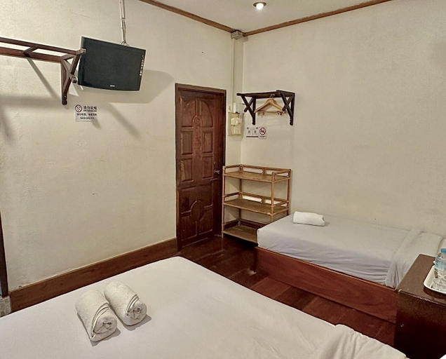Bedroom 4, Hoxieng Guesthouse 1, Luang Prabang