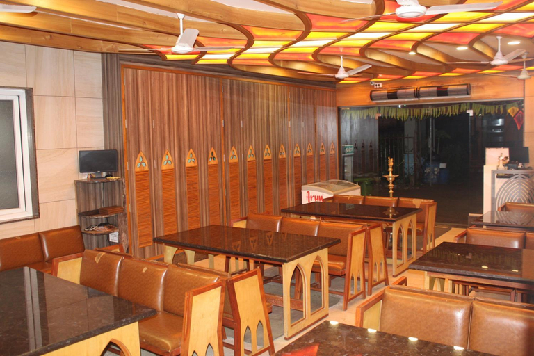 Food & Drinks 4, Annai in Saravana Bhavan Fine stay and Restaurant, Nagappattinam
