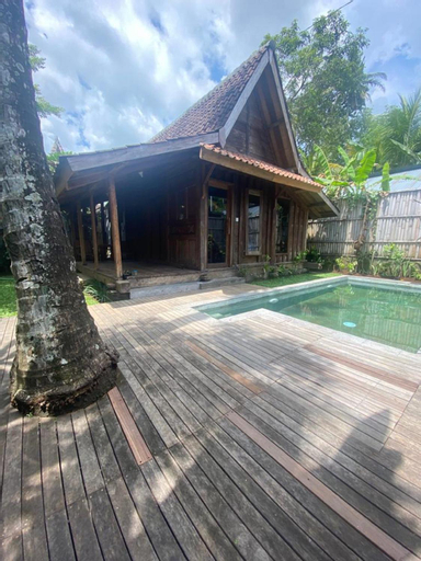 Swimming Pool 21