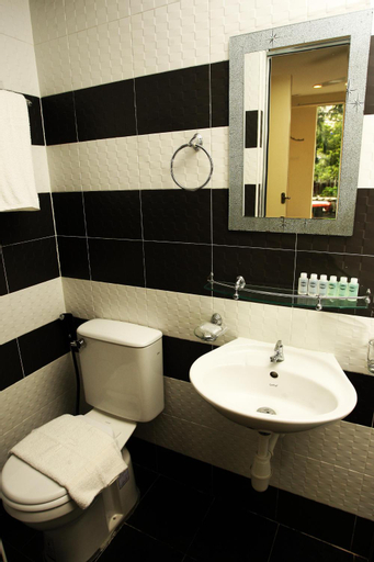 Bathroom 2