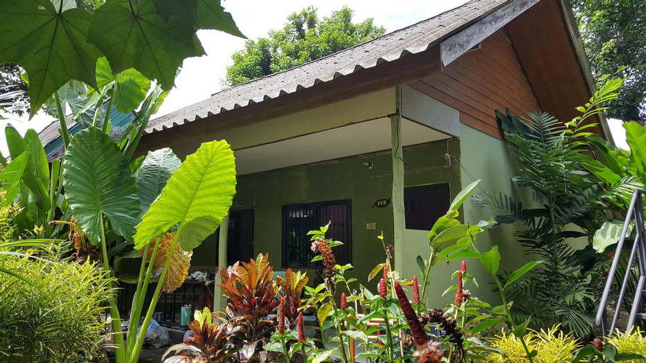 Exterior 1