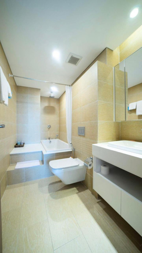 Bathroom 5, BOM HOMES- VINHOMES METROPOLIS-Service Apartment, Ba Đình