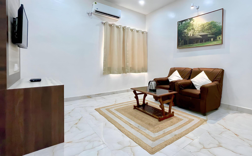 Others 5, Basundhara Hotel, Birbhum
