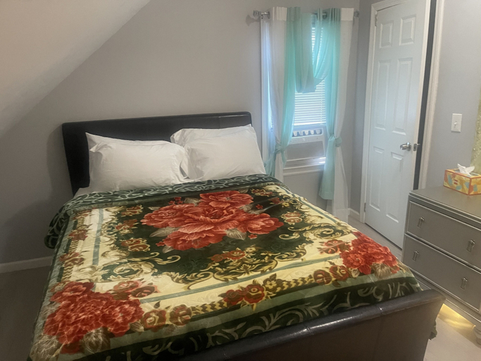 Bedroom 3, Newly Renovated 2 floor Getaway, Hampden