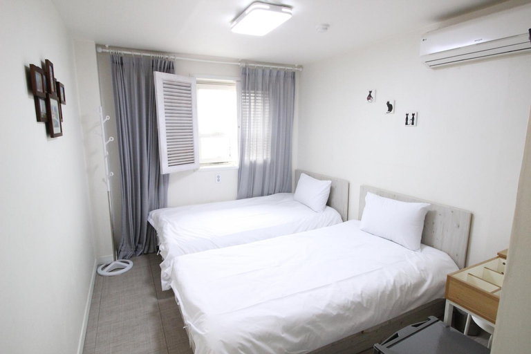 Bedroom 10