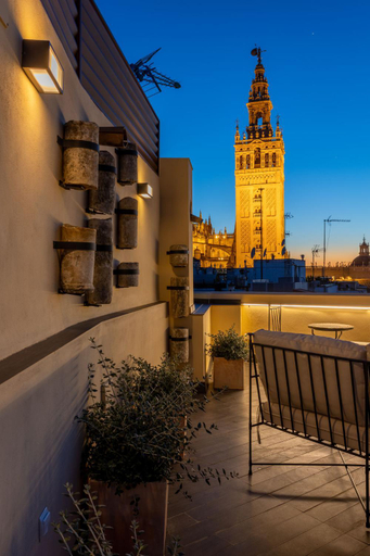 Exterior & Views, Angeles 6- Giralda Luxury by Valcambre, Sevilla