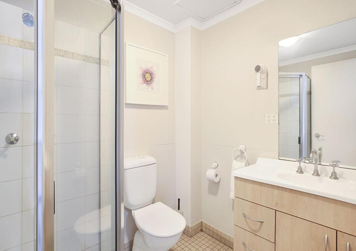 Bathroom 3, Sydney Airport Suites, Sydney