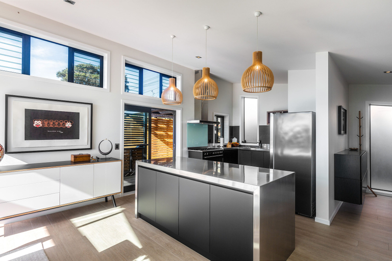 Others 5, Taonga with panoramic sea views, Auckland