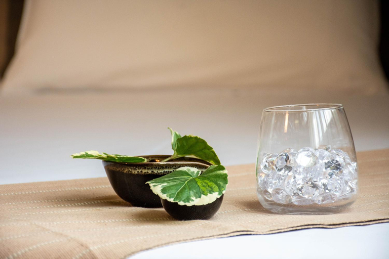Food & Drinks 27