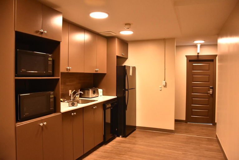 Others 5, PARTY HOSTEL - The Canmore Hotel Hostel, Division No. 15