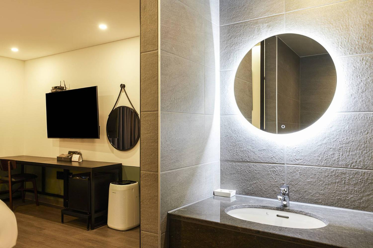 Bathroom 5, Aone Hotel, Namyangju