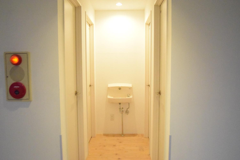 Bathroom 4, Blue Hour Kanazawa, Kanazawa