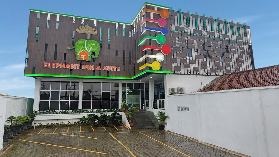 Elephant Inn and Suite Hotel by Sajiwa, Bandar Lampung