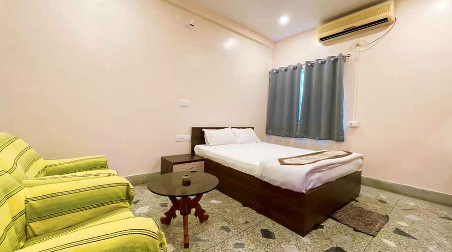 Bedroom, Basundhara Hotel, Birbhum